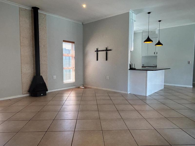 To Let 3 Bedroom Property for Rent in Parklands Western Cape